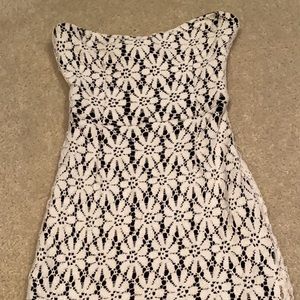 Strapless dress white lace